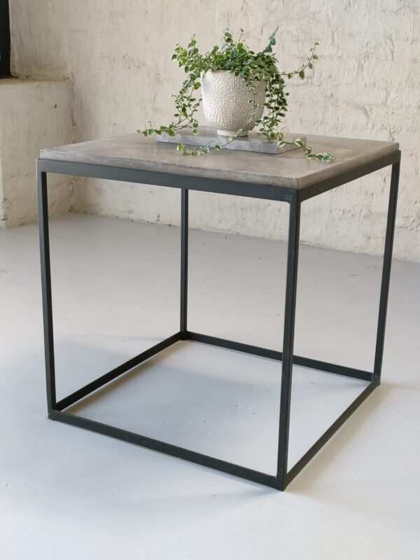 Cubisque End Table