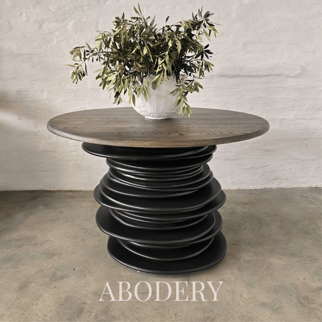 Le Plateau Entrance Table - Image 7