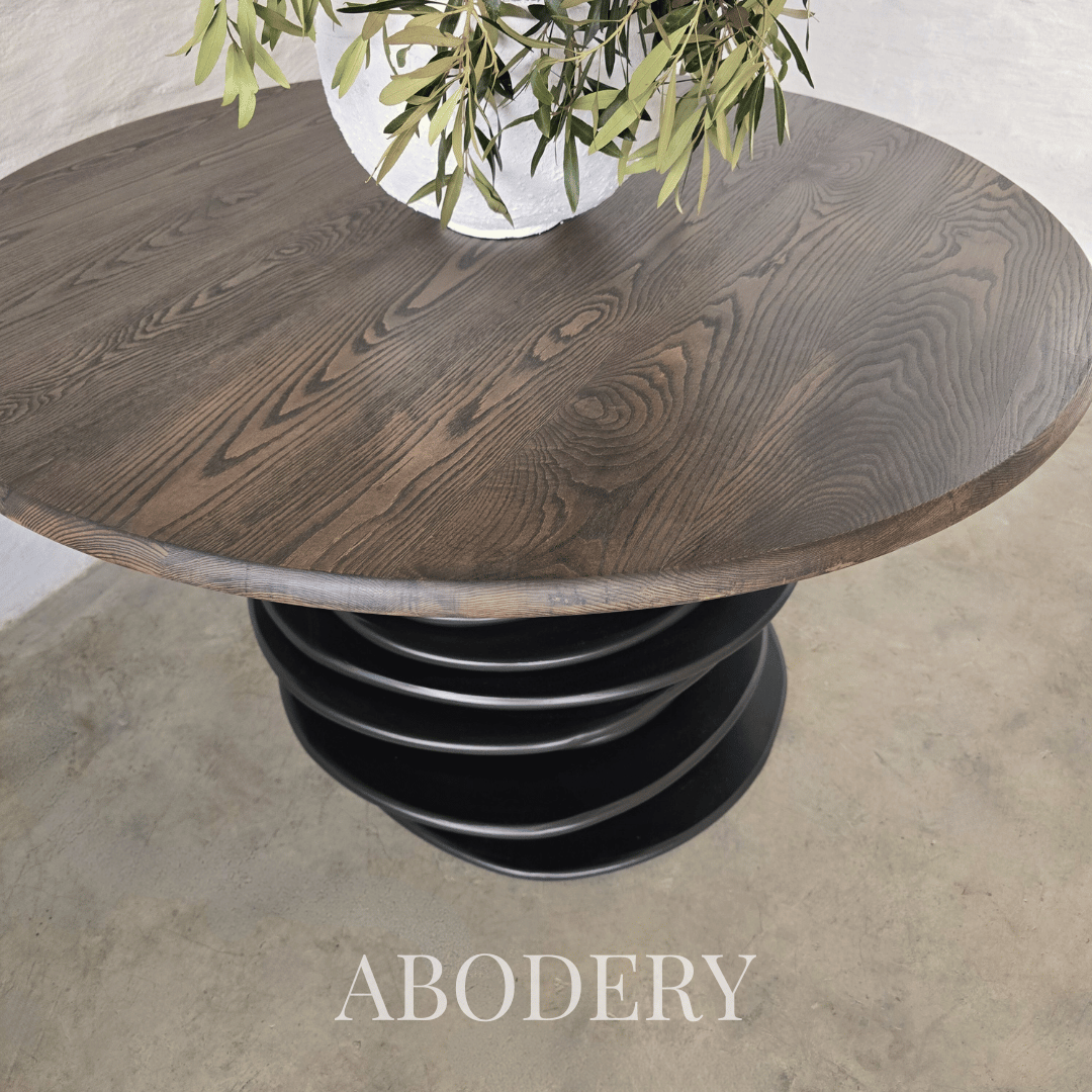 Le Plateau Entrance Table - Image 4